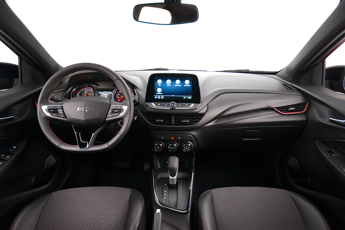 Chevrolet Onix RS Interior