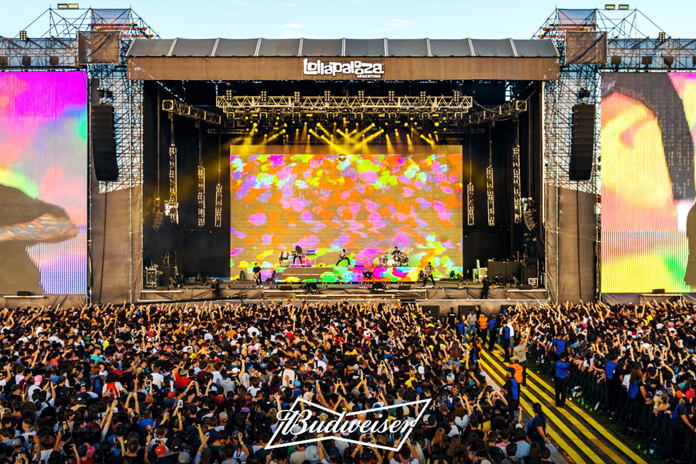 Budweiser, the birra behind the music en el Lollapalooza 2022