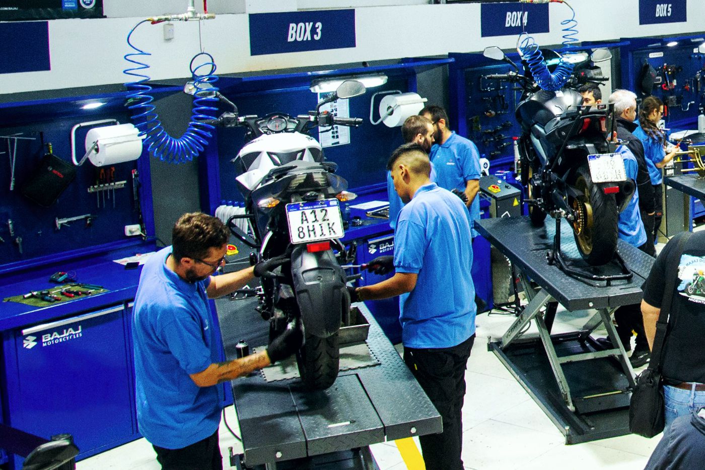 Service Camp 2022 Corven Bajaj en Lidermoto