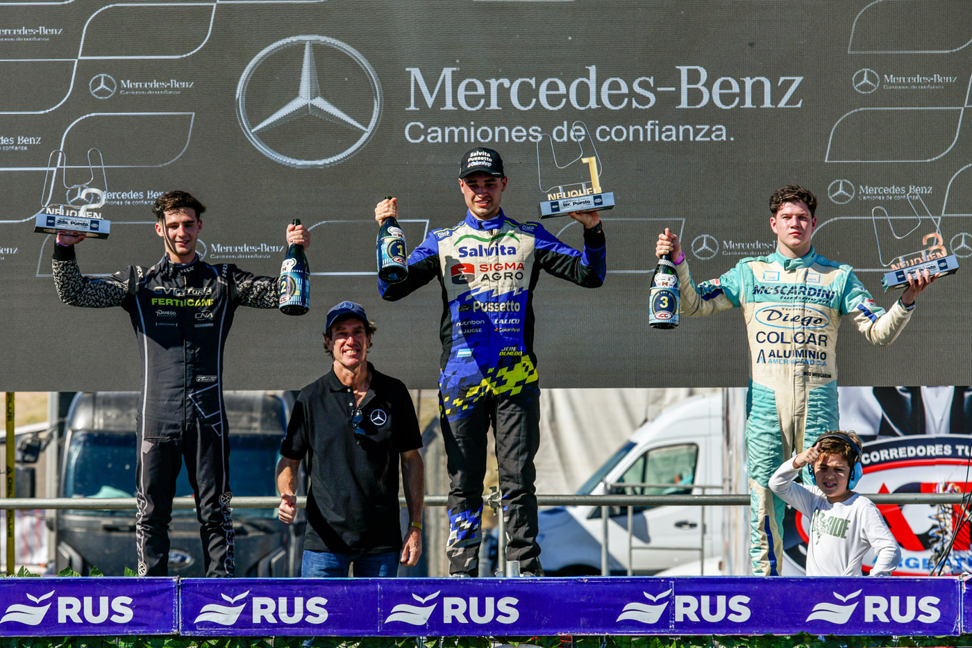 Mercedes-Benz Camiones y Buses